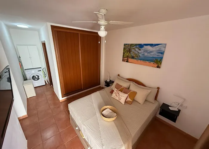 Апартаменты Brisas Del Sur - Oasis Tenerife Sur Плайя-де-Сан-Хуан